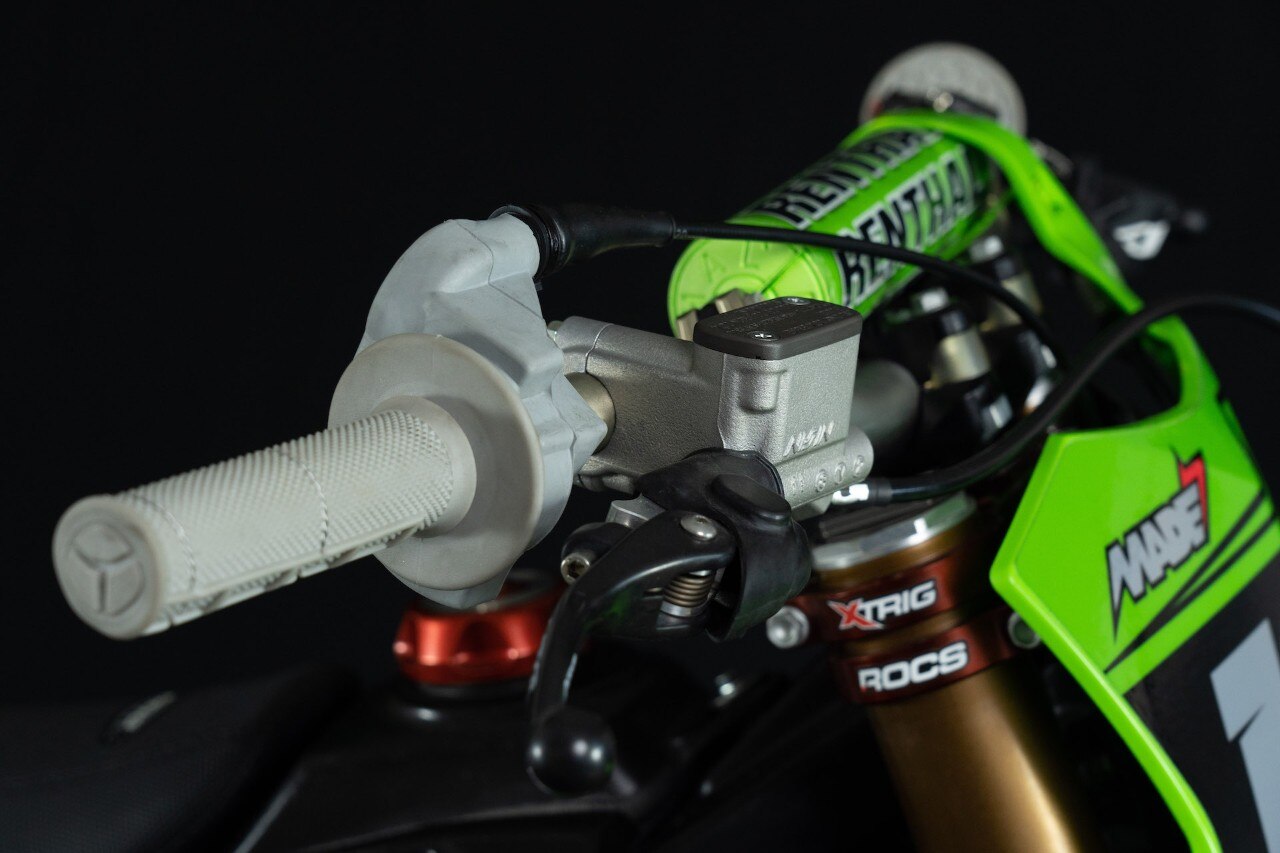 Kawasaki KX 125 by Made Of